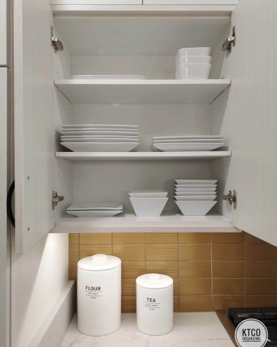 organized kitchen shelf